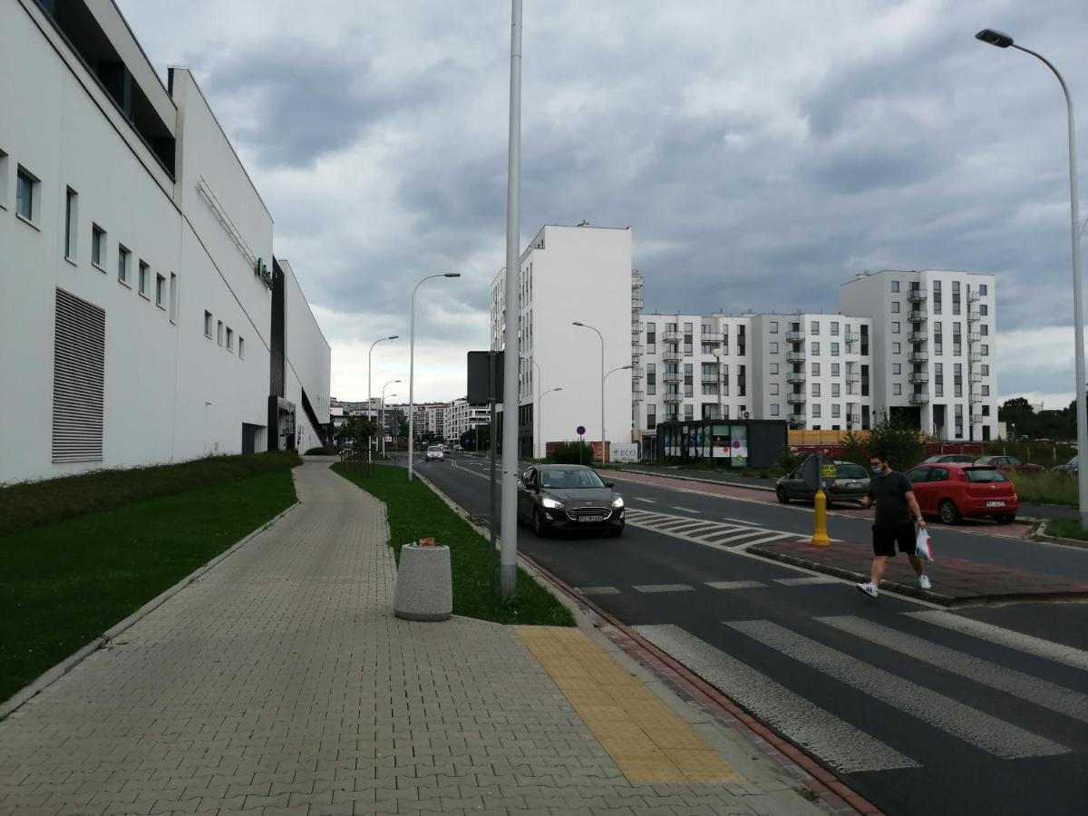 Apartamenty Galeria Polnocna Varsavia Esterno foto