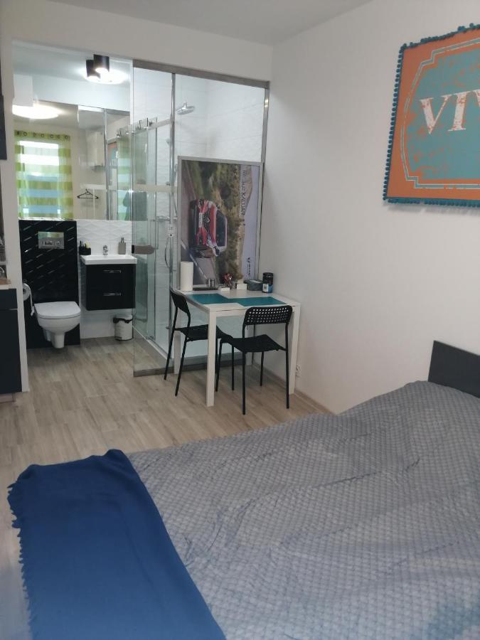 Apartamenty Galeria Polnocna Varsavia Esterno foto