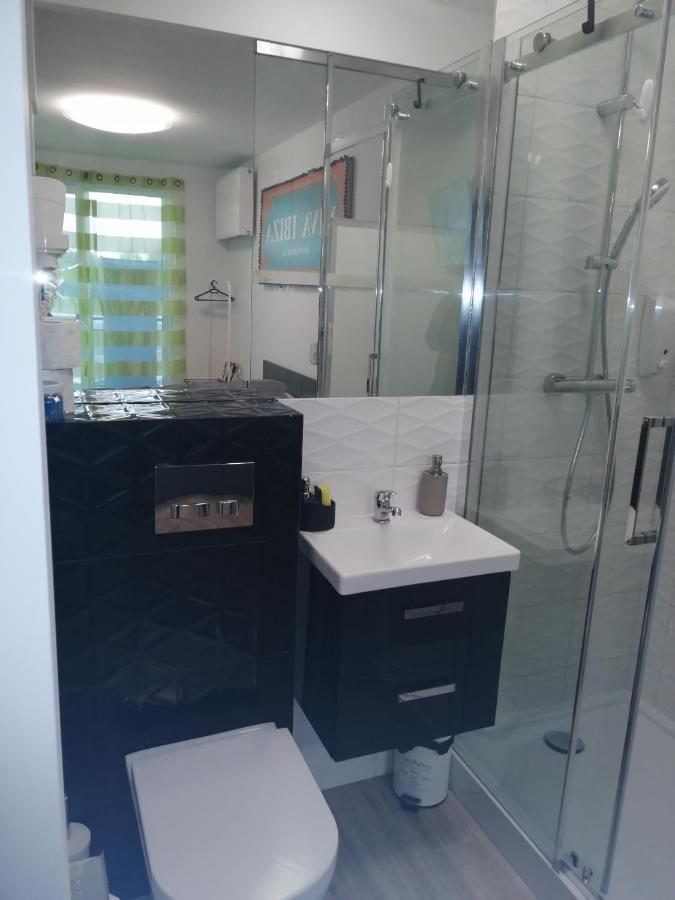 Apartamenty Galeria Polnocna Varsavia Esterno foto
