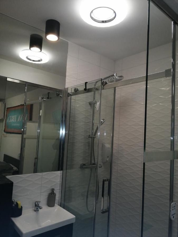 Apartamenty Galeria Polnocna Varsavia Esterno foto