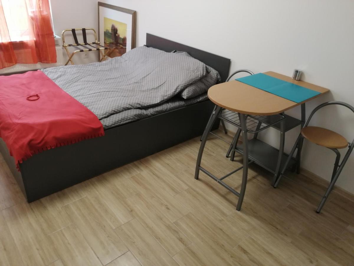 Apartamenty Galeria Polnocna Varsavia Esterno foto