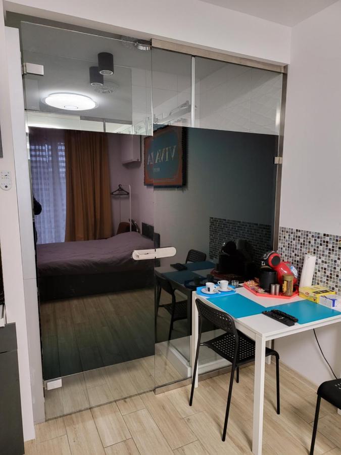 Apartamenty Galeria Polnocna Varsavia Esterno foto